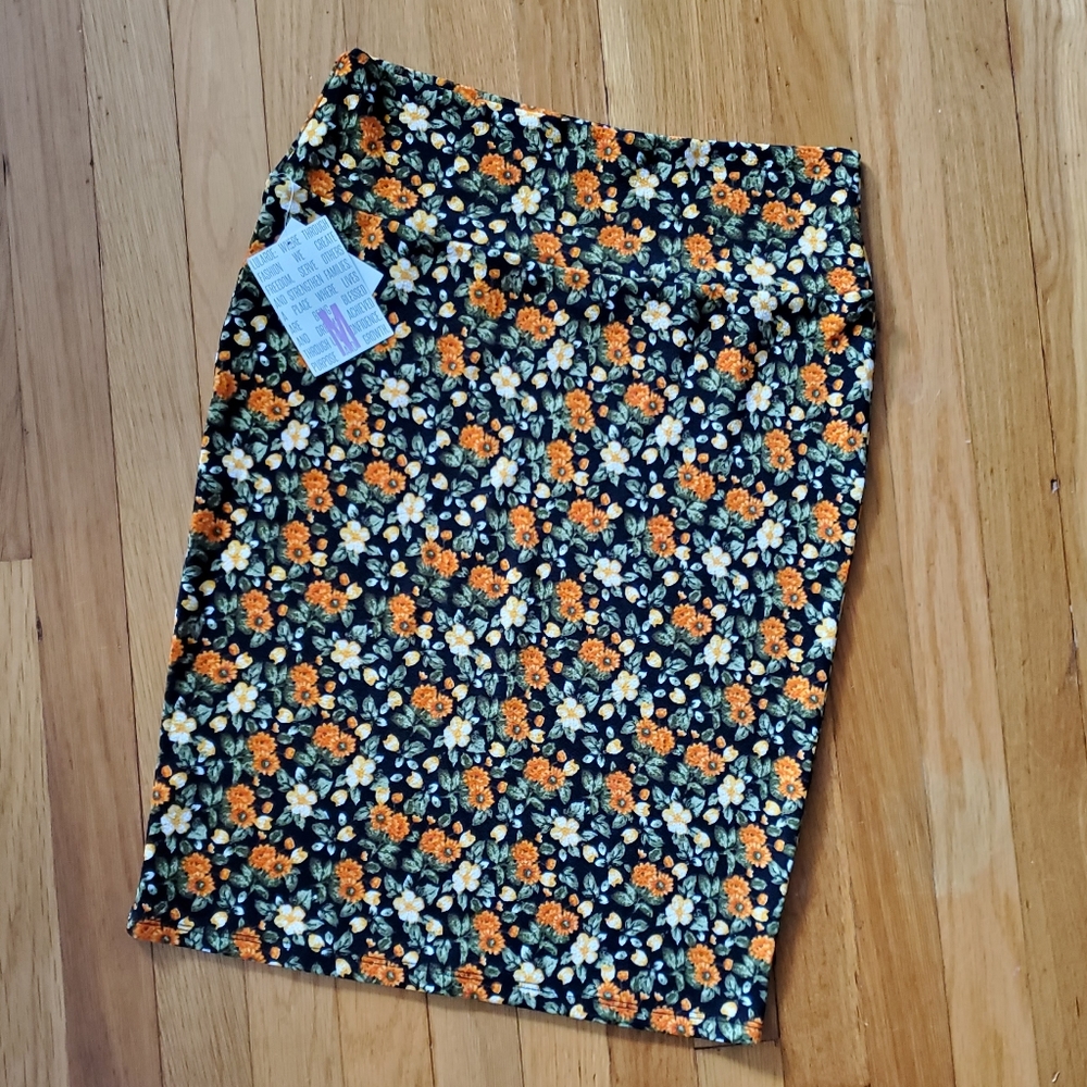 Lularoe Cassie Skirt, floral